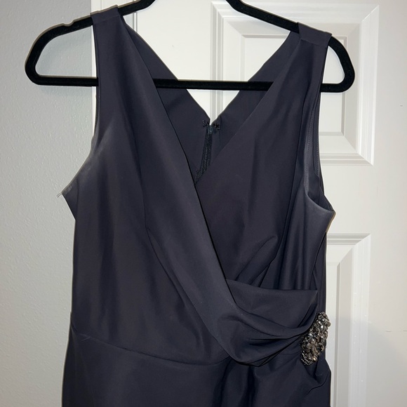 Alex Evenings Women's Slimming Short Ruched Dress with Ruffle - Picture 6 of 8